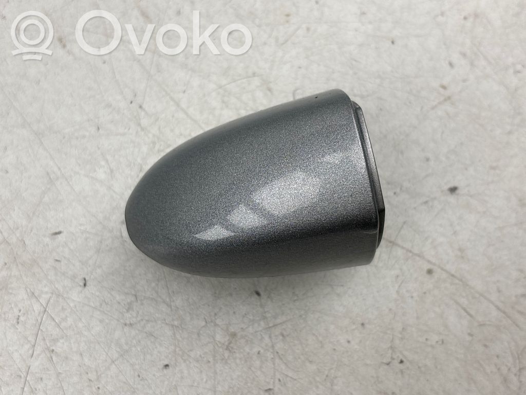 Jeep Cherokee KL Manecilla externa puerta trasera 