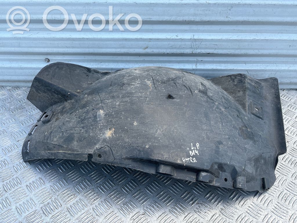 Opel Astra J Nadkole przednie 