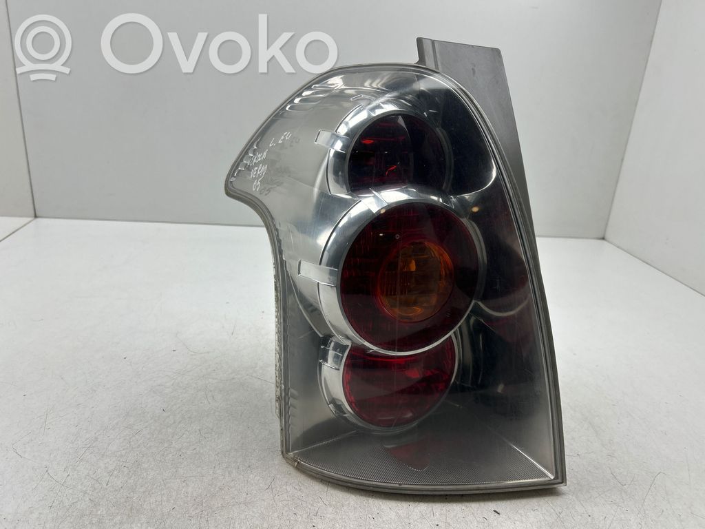 Toyota Corolla Verso E121 Galinis žibintas kėbule 