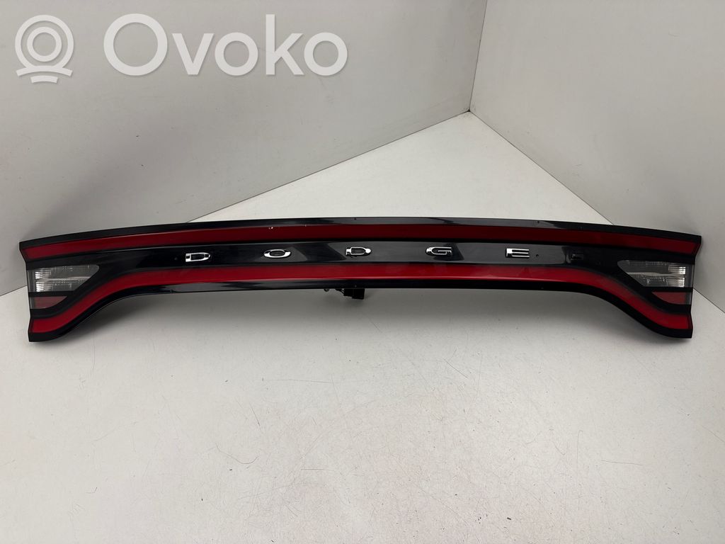Dodge Charger Lampy tylnej klapy bagażnika 