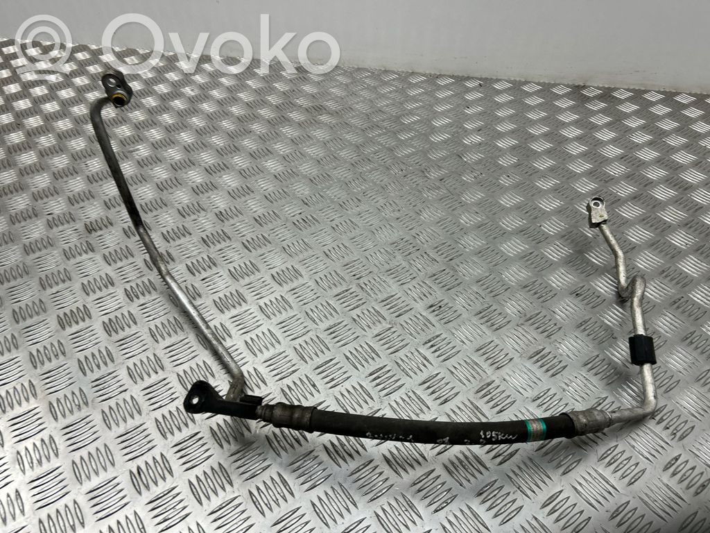 BMW 1 E81 E87 Air conditioning (A/C) pipe/hose 