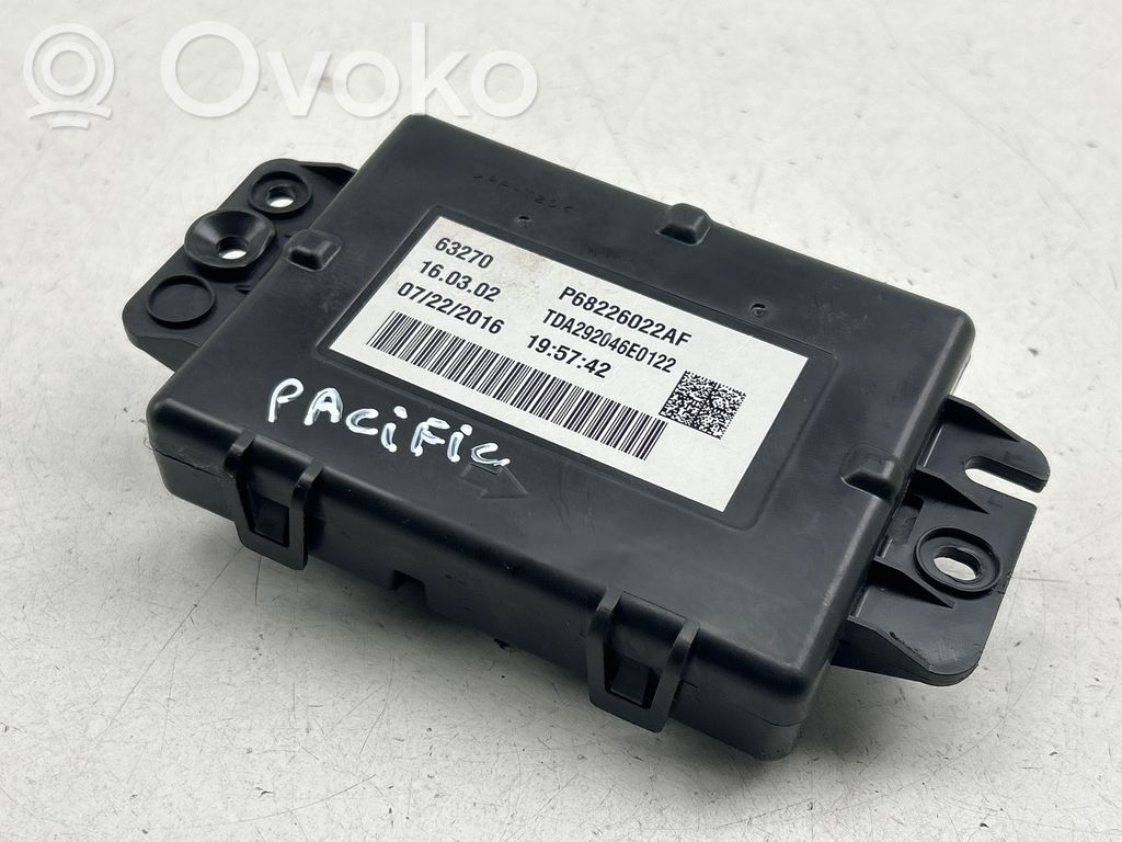 Chrysler Pacifica Air conditioning/heating control unit 