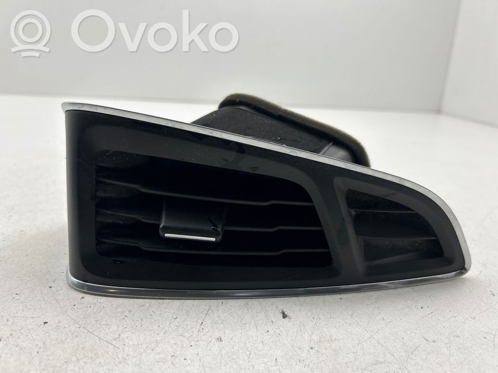 Ford Focus Boczna kratka nawiewu deski rozdzielczej 