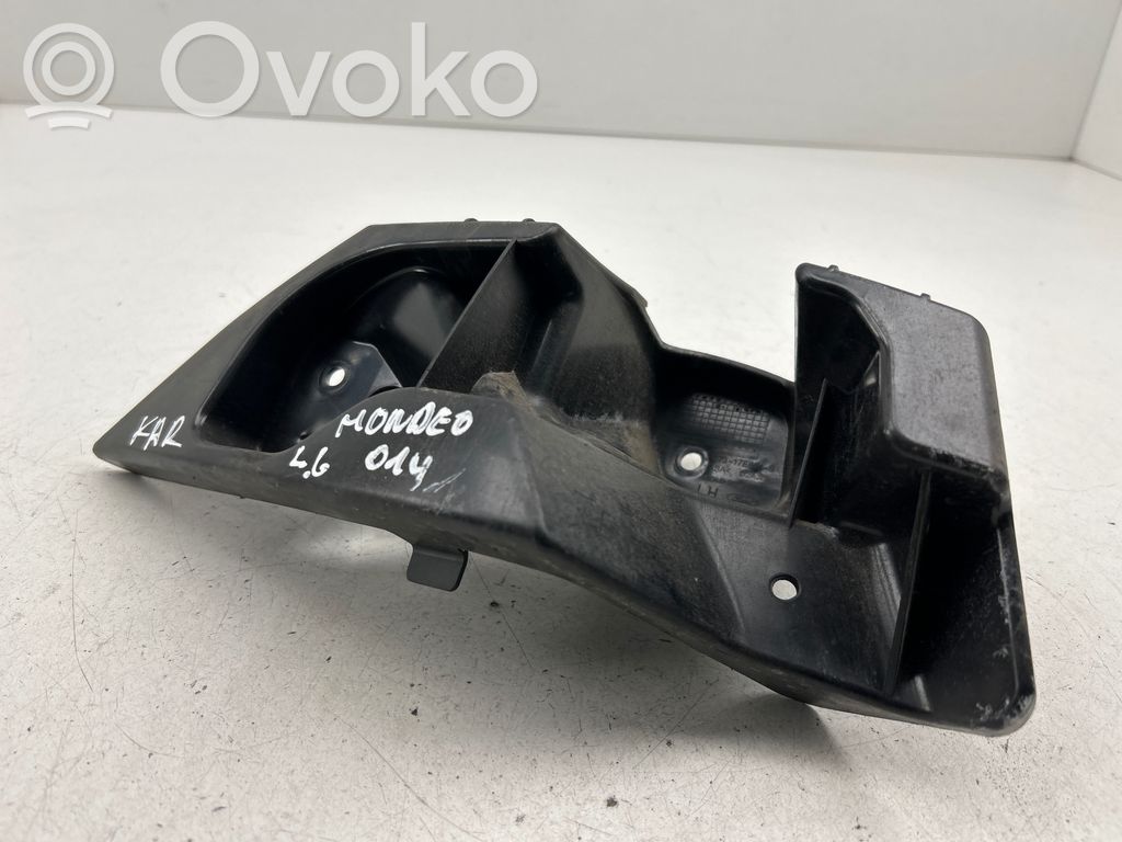 Ford Mondeo MK V Takapuskurin kannake 