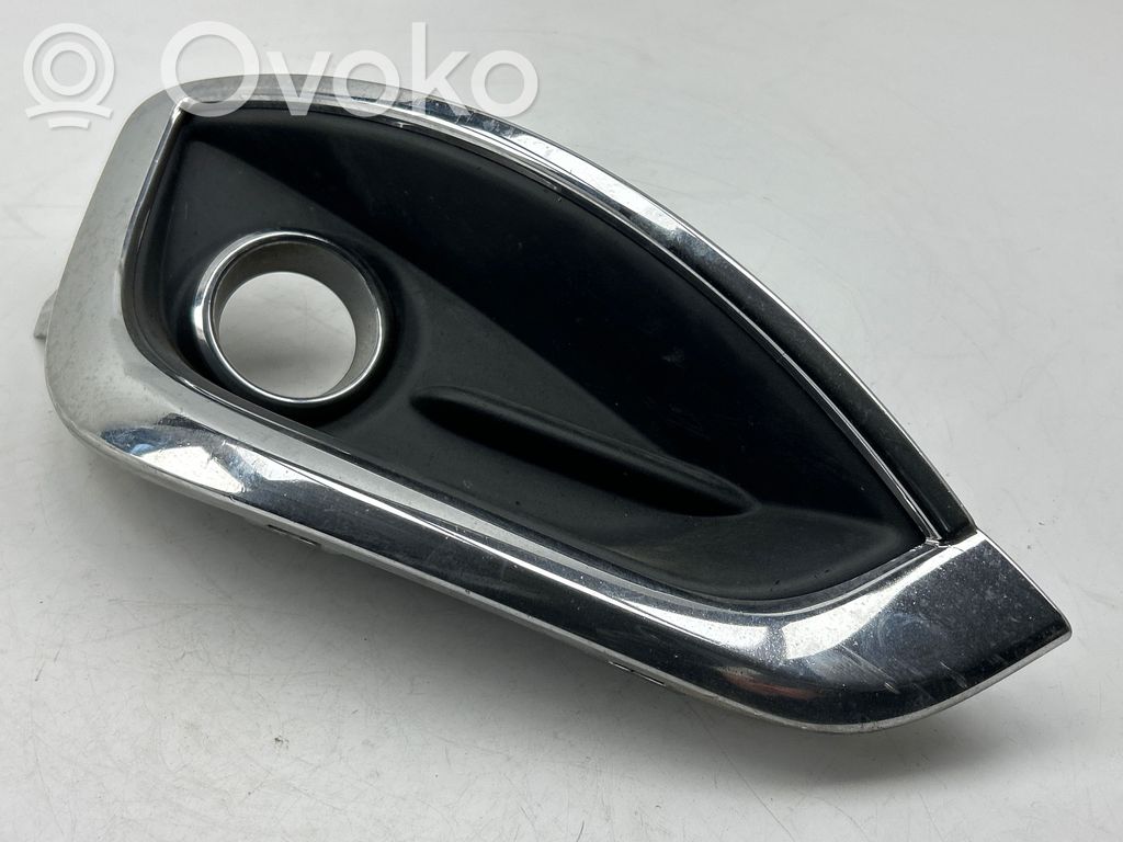 Etusumuvalon ritilä   68229006AA,65620K,T4995