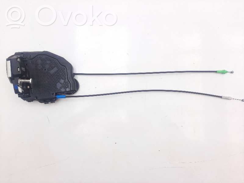 Toyota Auris E180 Rear door lock 