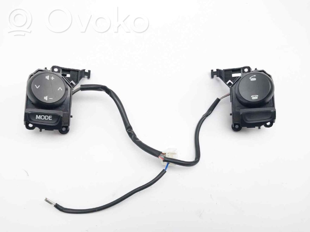 Peugeot 108 Interrupteur / bouton multifonctionnel 