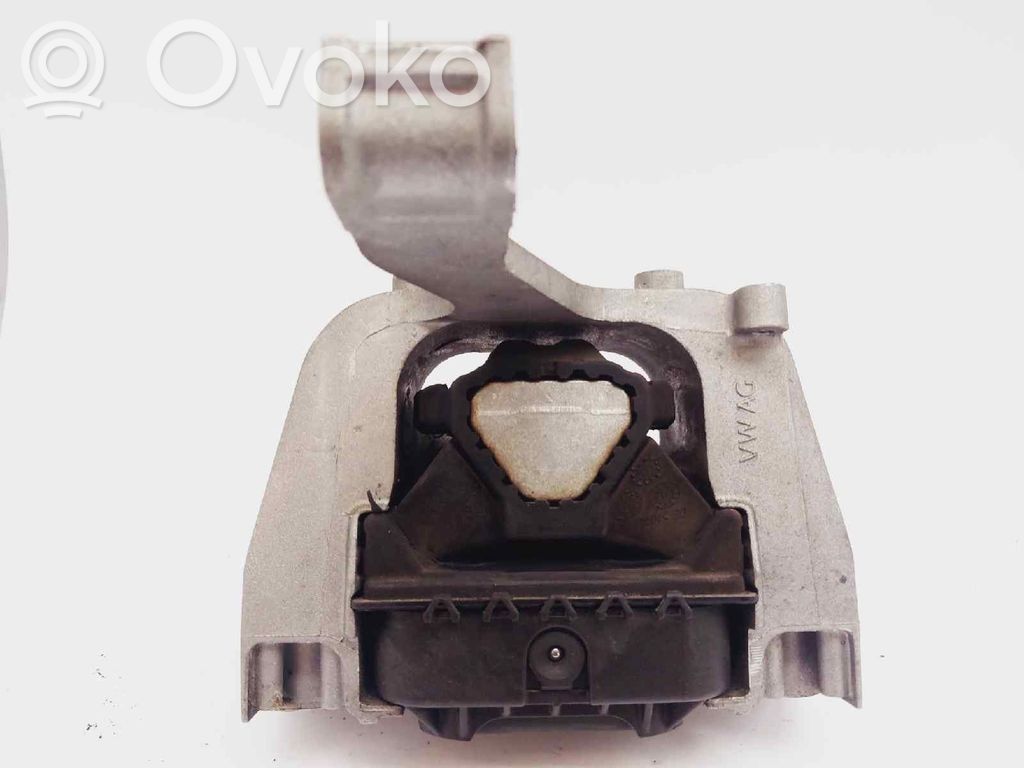 Engine mount bracket   5Q0199262BH