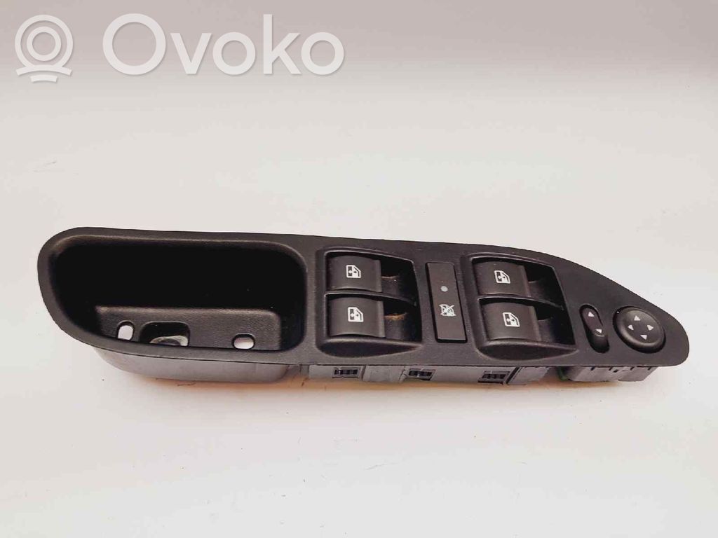 Fiat Tipo Electric window control switch 
