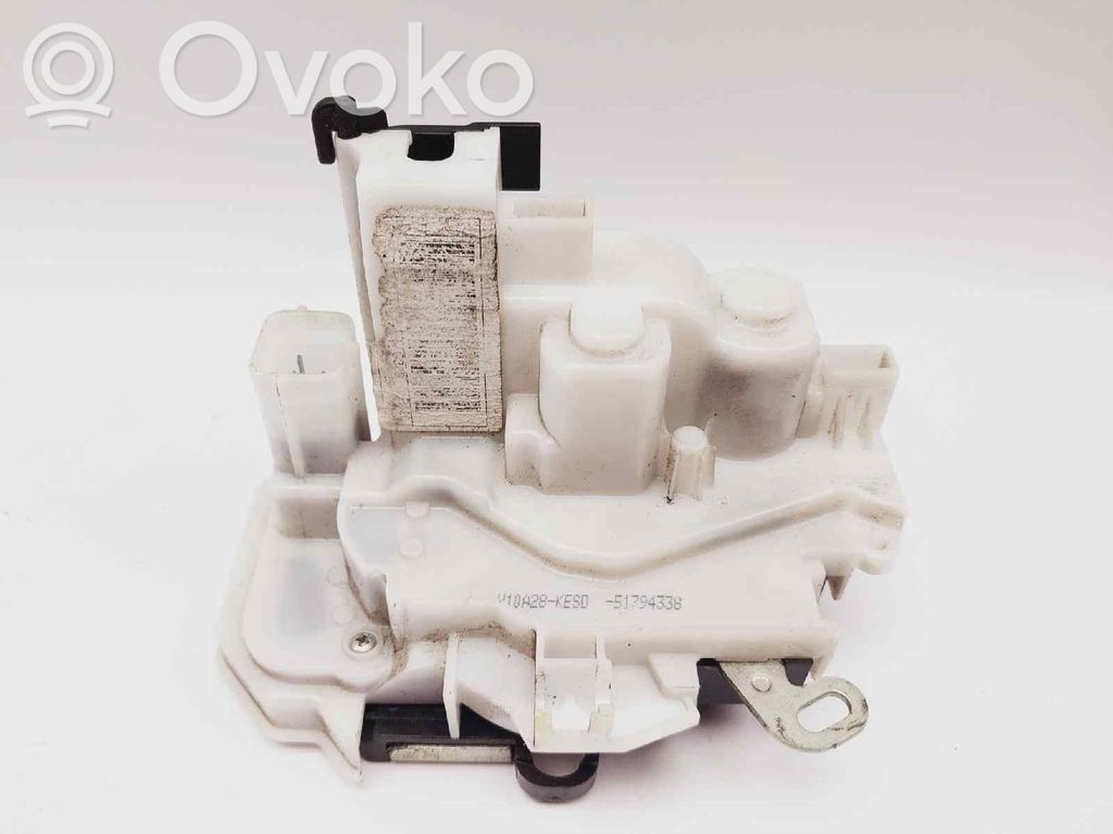 Ford Ka Priekšpusē slēdzene 