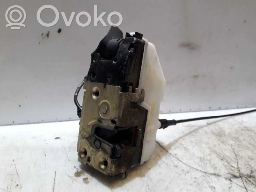 Etuoven lukko   4PINS