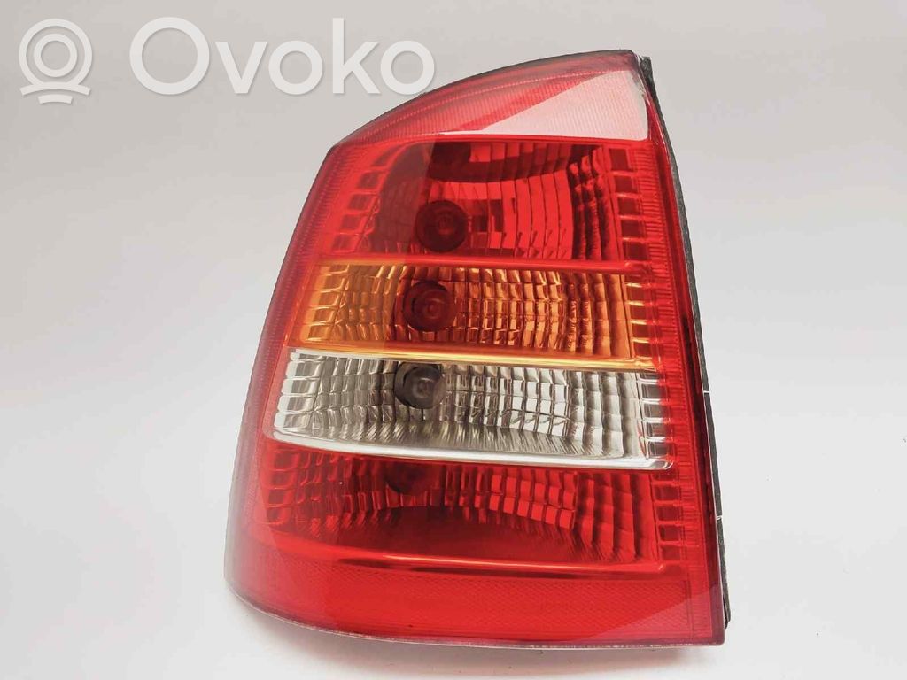 Opel Astra G Aizmugurējais lukturis virsbūvē 