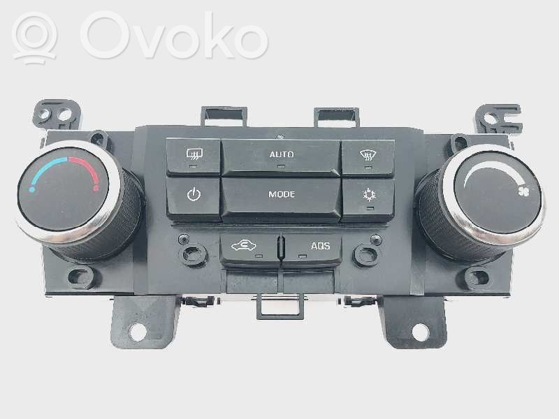 Chevrolet Cruze Climate control unit 