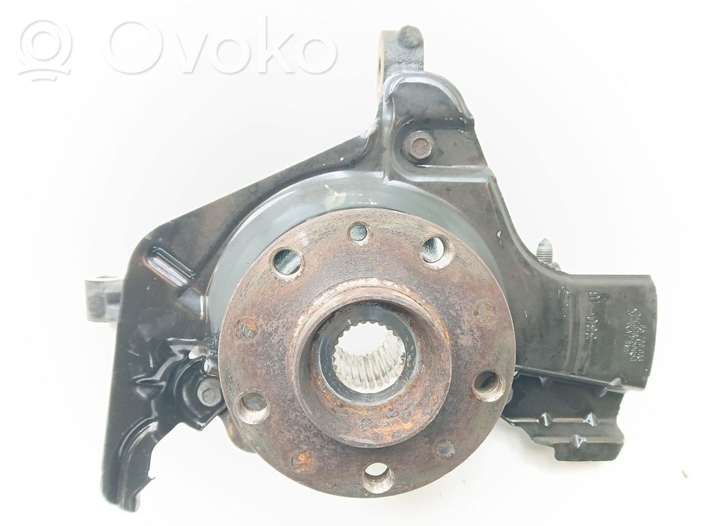 Fiat 500L Zwrotnica koła przedniego 