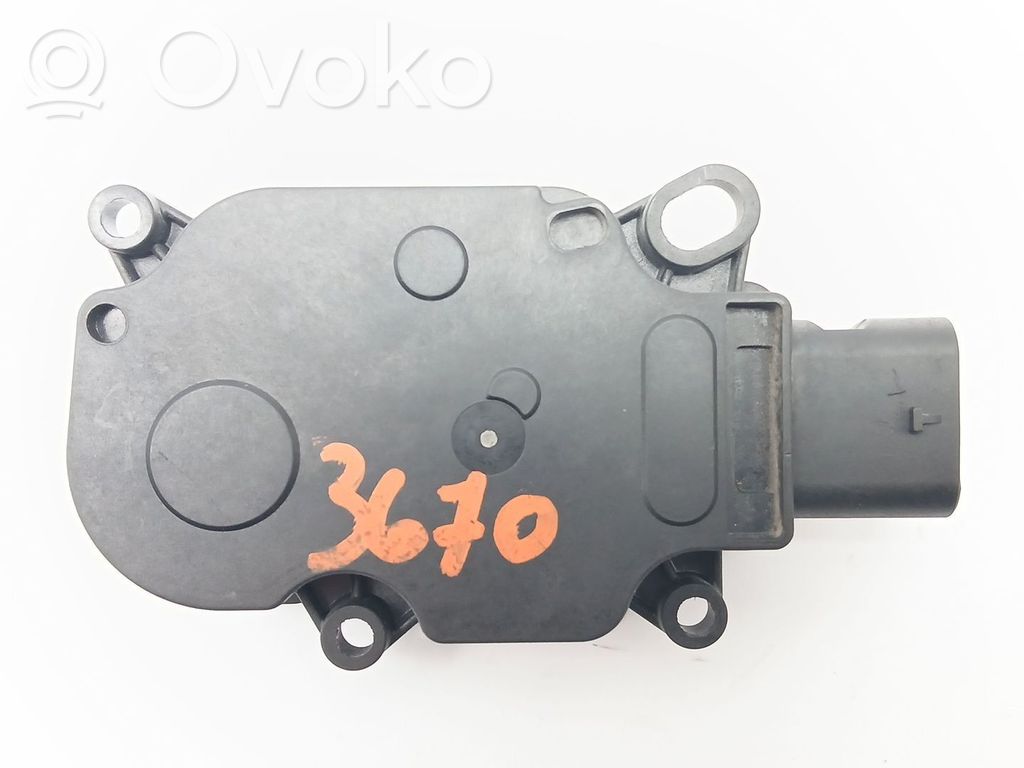 Renault Captur Salono oro mazgo plastikinis korpusas 