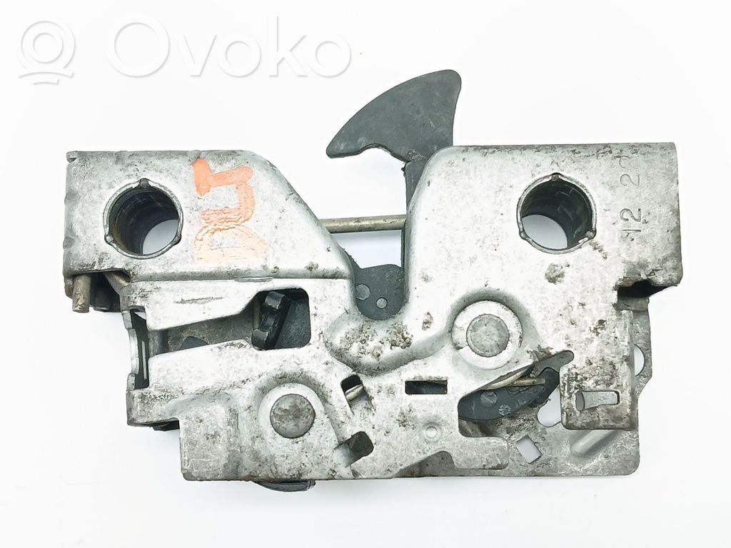 Volkswagen Scirocco Tie down hook / loop 