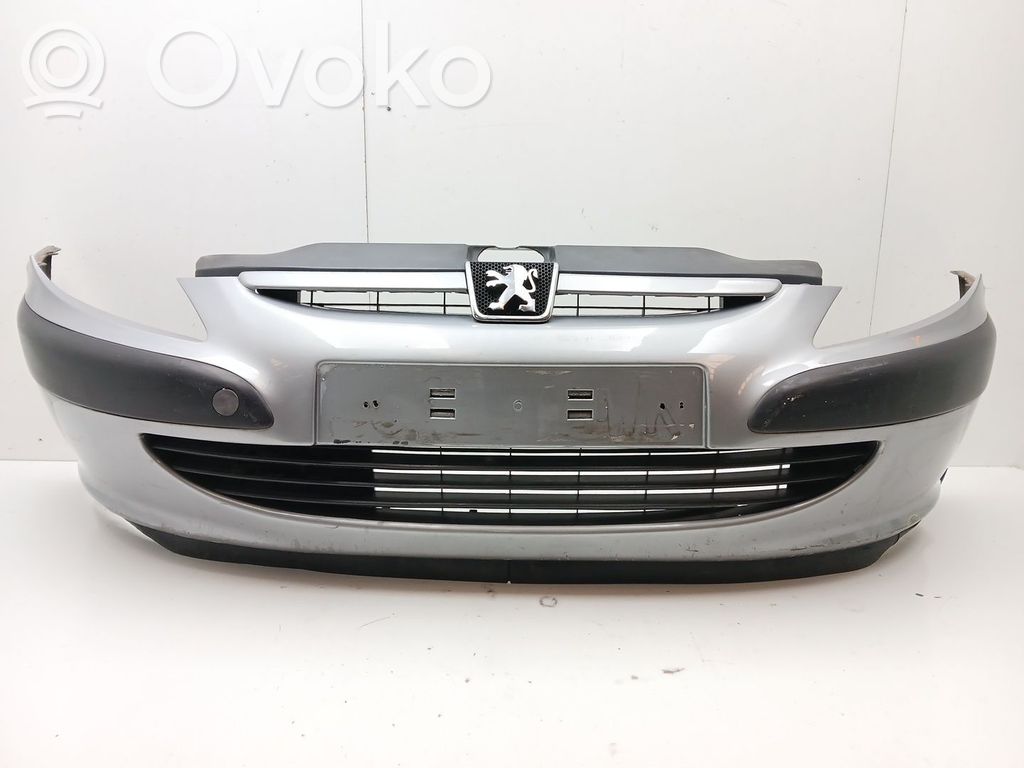 Peugeot 307 Parachoques delantero 