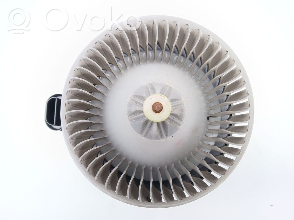 Toyota Auris E180 Mazā radiatora ventilators 