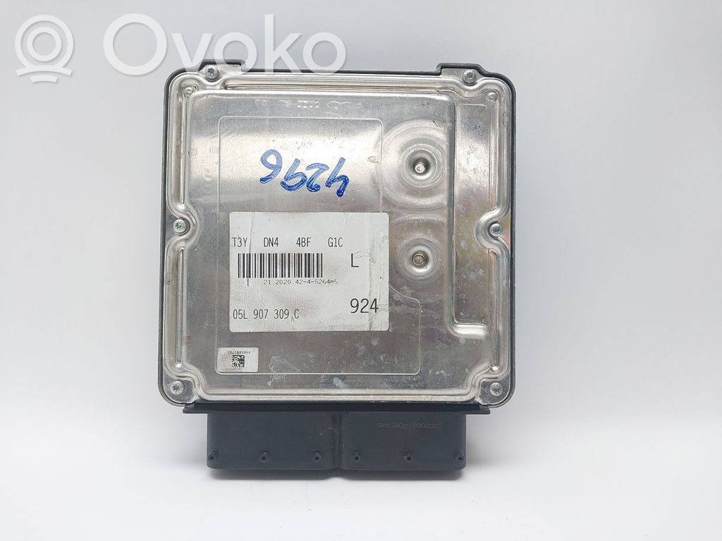 Engine control unit/module   05L907309C