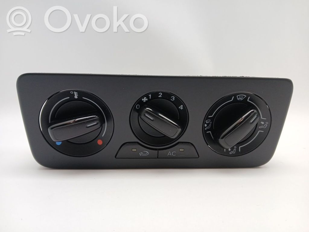 Audi A1 Climate control unit 