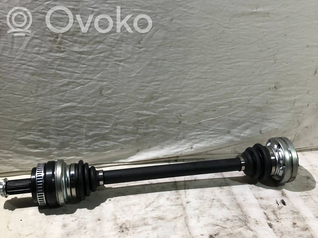 Takavetoakseli   205022,20L677