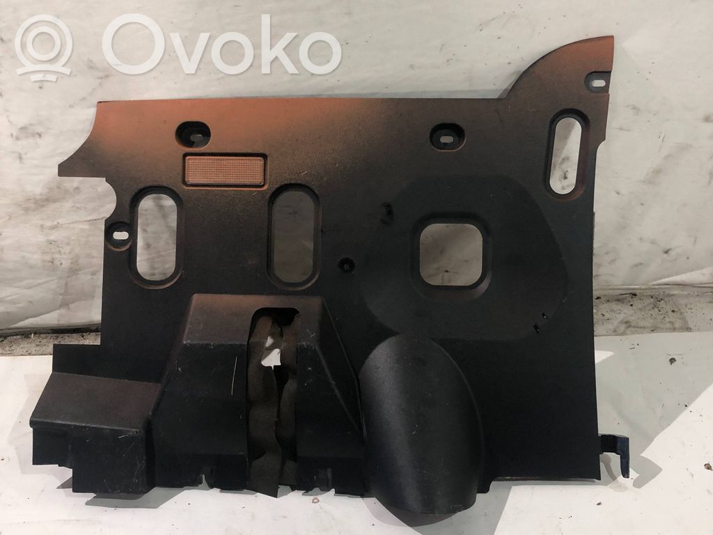 BMW 7 E65 E66 Kojelaudan alempi verhoilu 