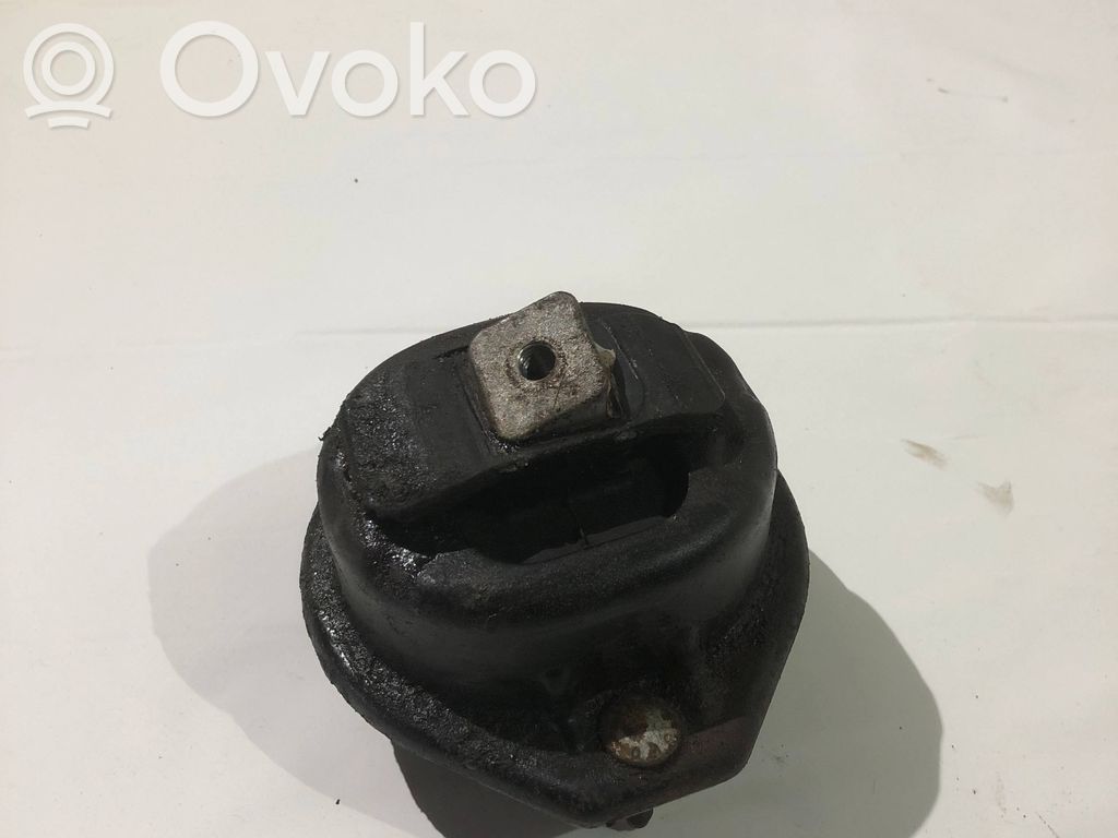 Engine mount bracket   6754614,68623515,22116754614,22116769186,22116770792,6769186,6770792