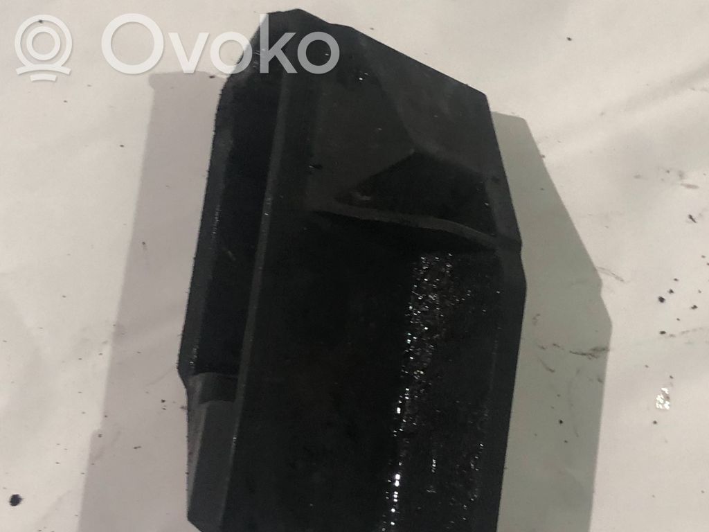 BMW 7 E65 E66 Fixation de radiateur 
