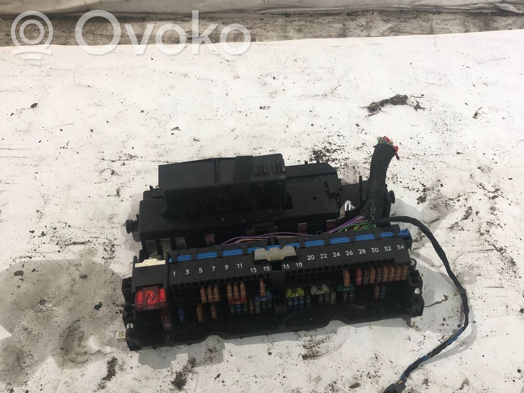 BMW 3 E46 Fuse module 