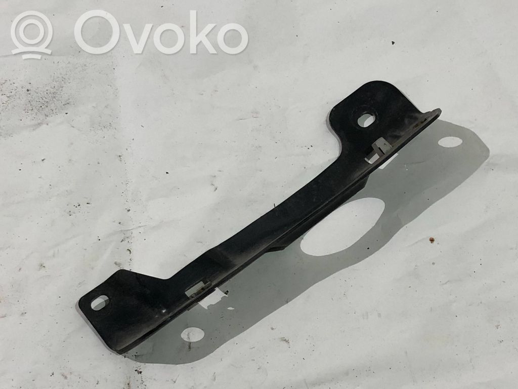 BMW 5 E60 E61 Other engine bay part 