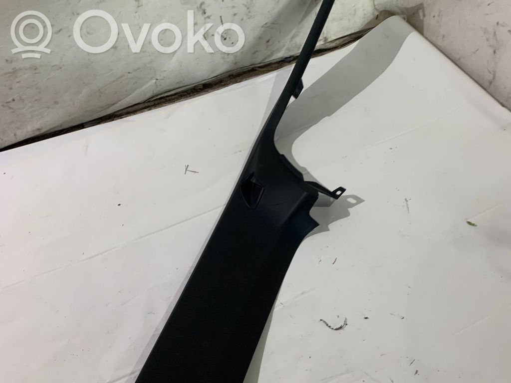 Other trunk/boot trim element   8186814