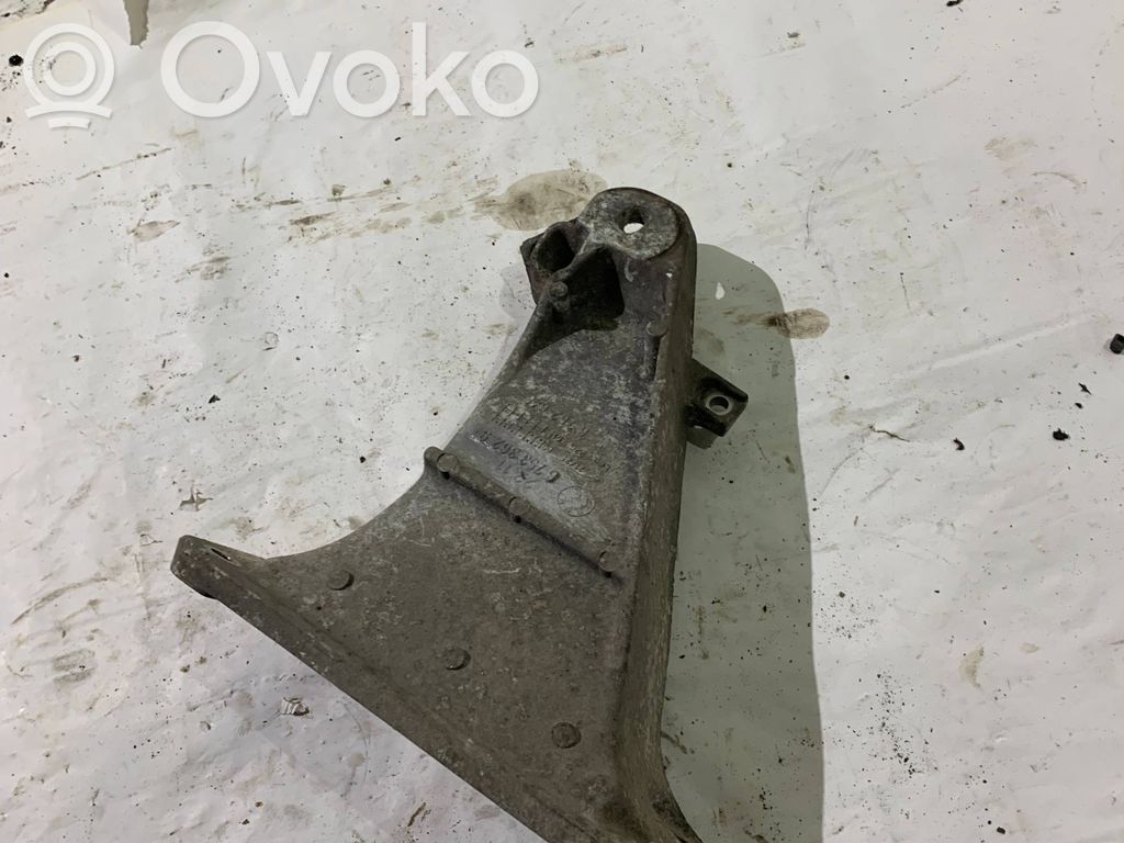 Engine mounting bracket   6753362,2211,6762021