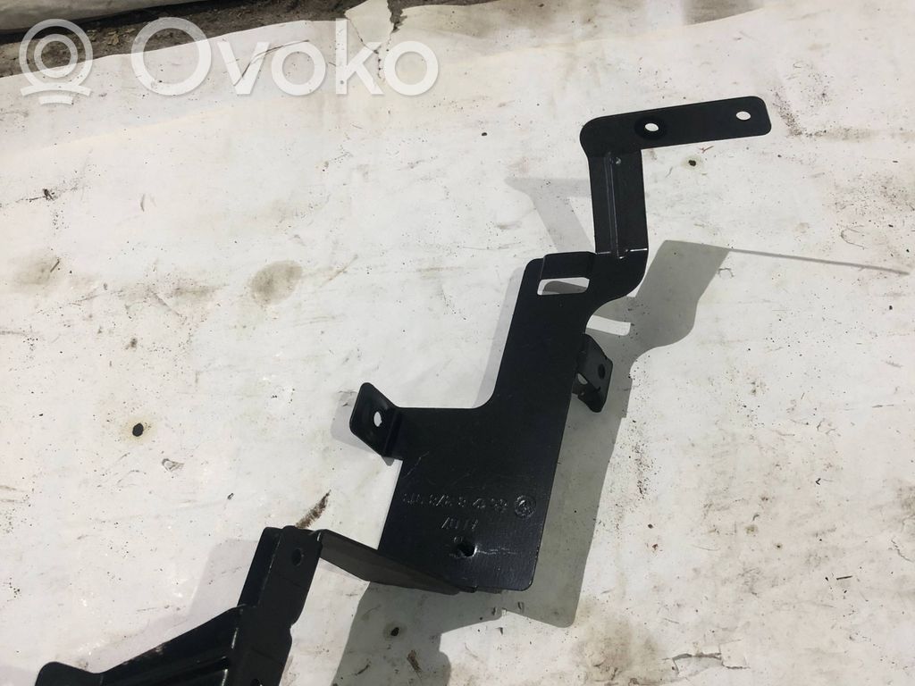 Navigation GPS unit bracket/holder   8378013
