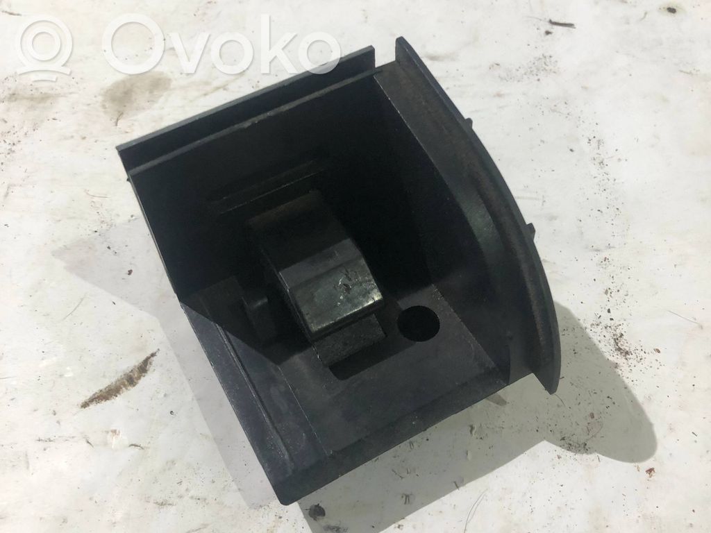 BMW 3 E46 Parcel shelf load cover mount bracket 