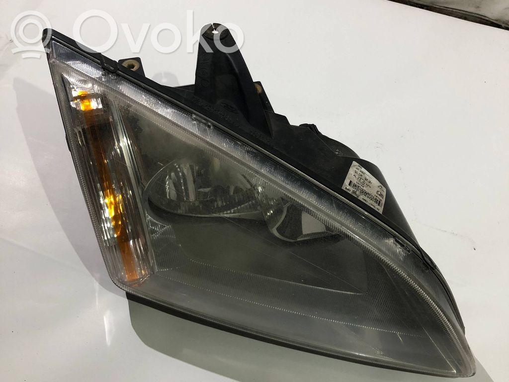 Ford Focus Scheinwerfer 