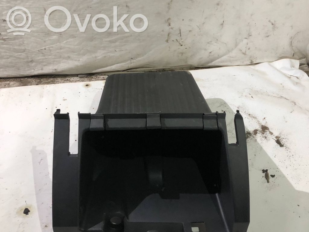 Ford Focus Glove box 