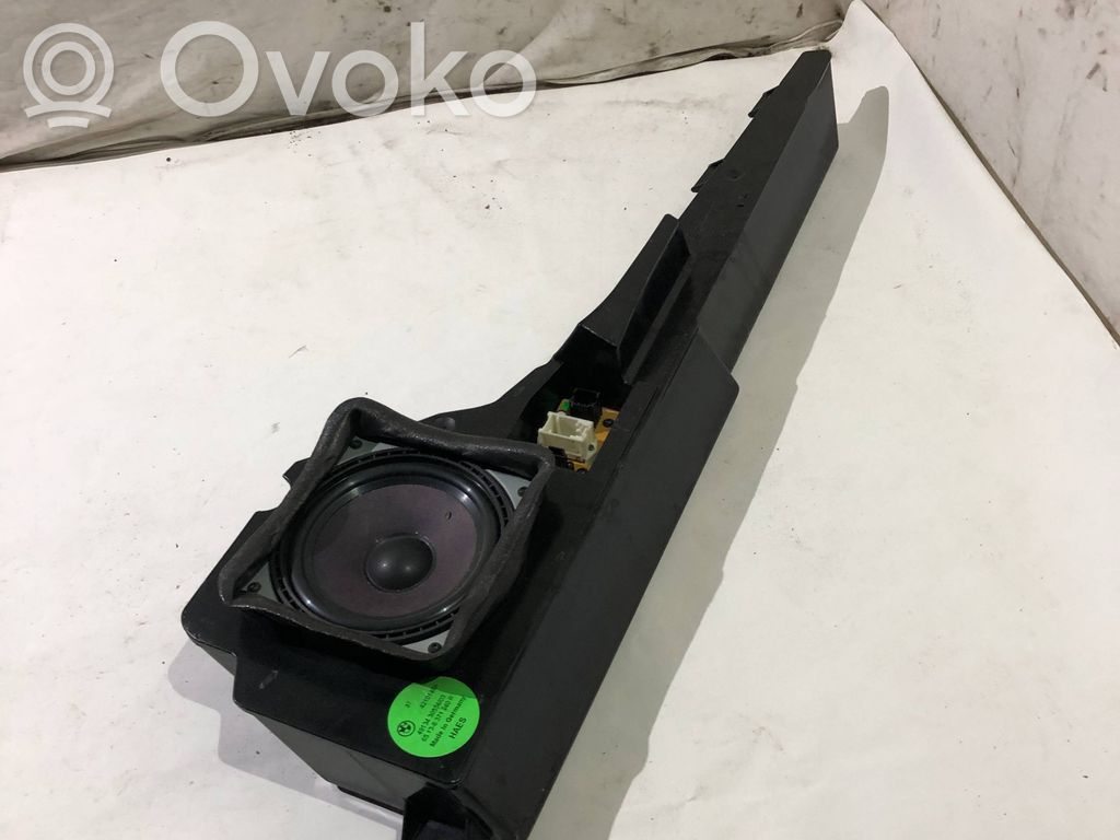 BMW 7 E38 Takaoven kaiutin 