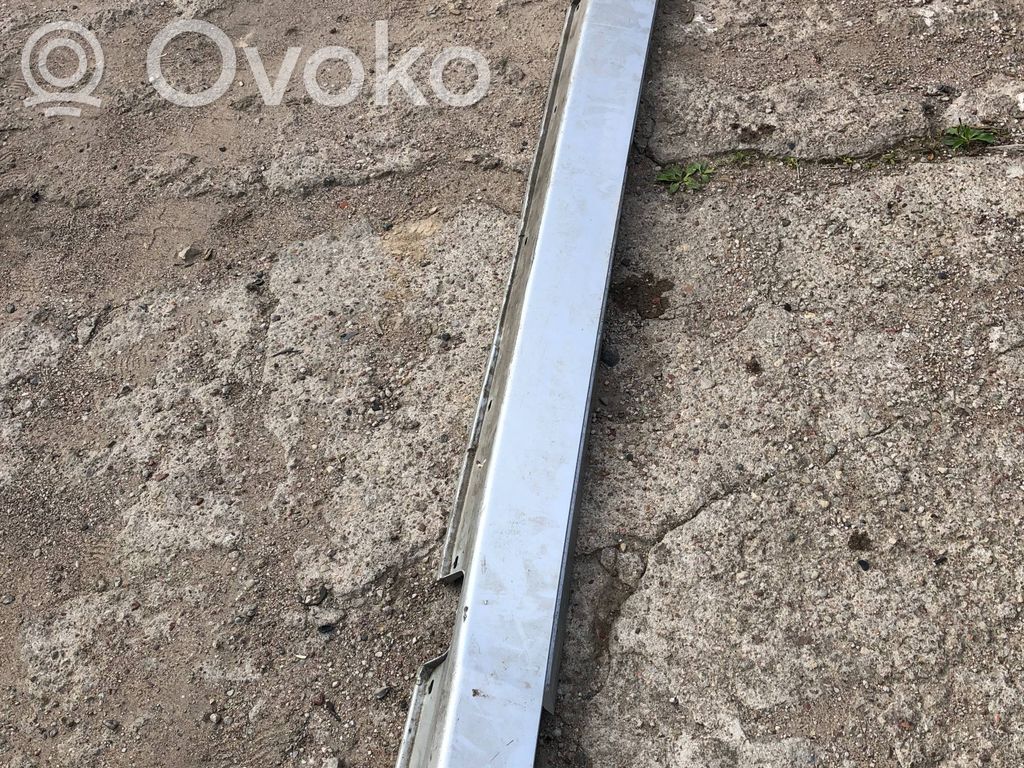 Sill   7033760