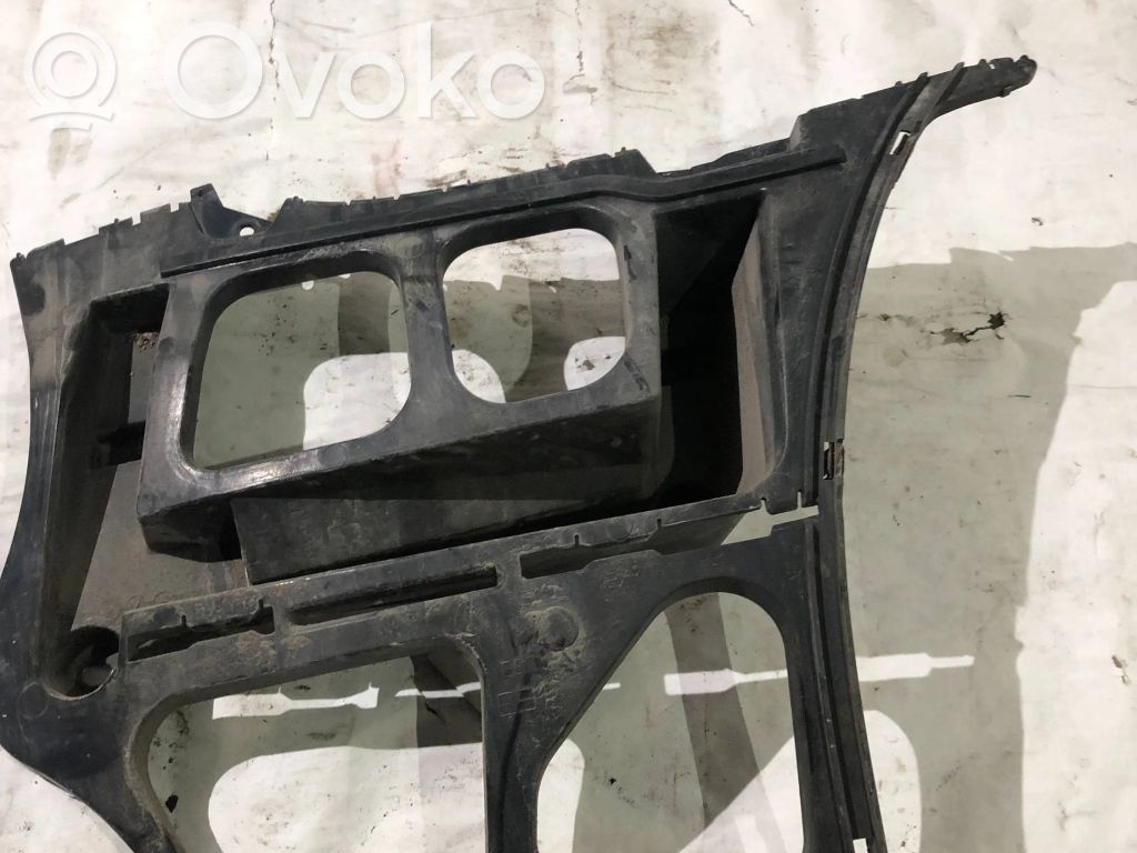 BMW 3 E90 E91 Galinis laikiklis bamperio 