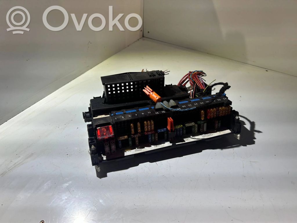 Fuse box set   8364530