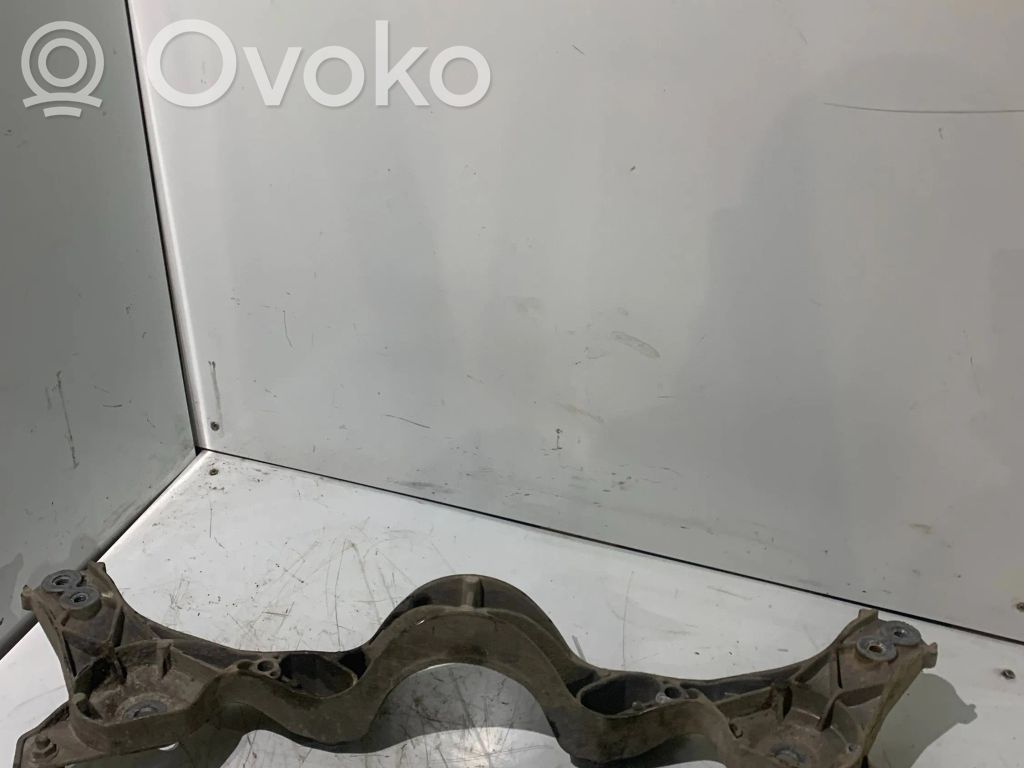 BMW X3 E83 Rear differential/diff mount bracket 