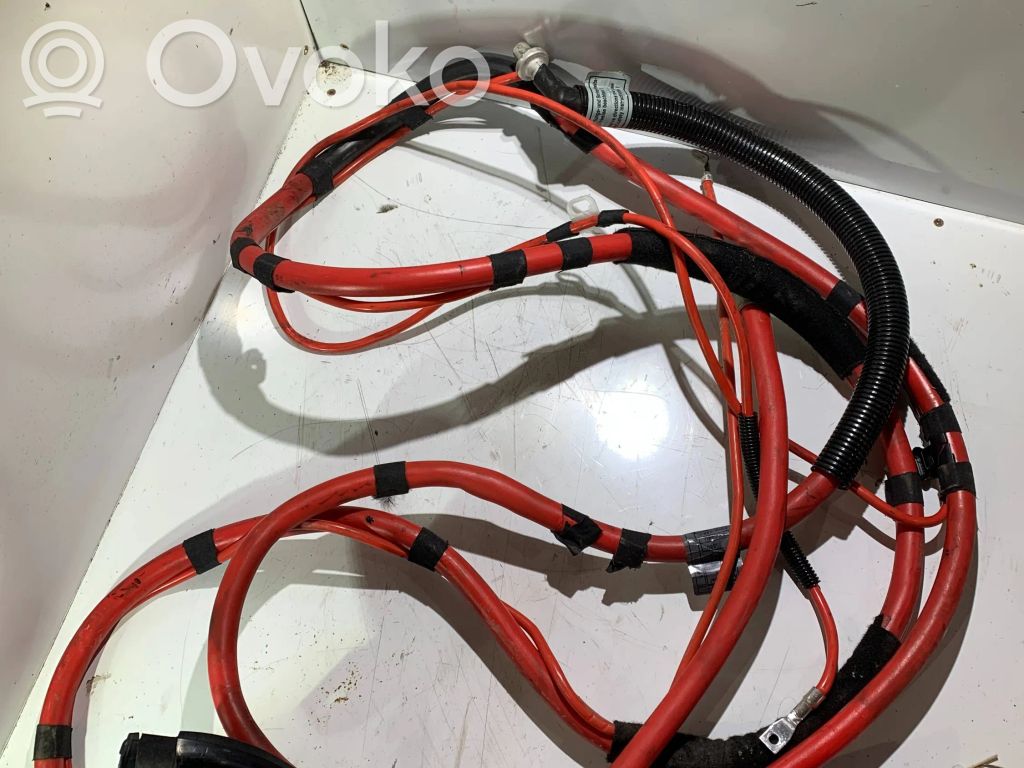 Positive cable (battery)   717440