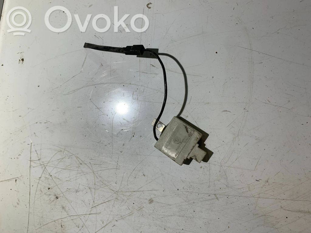 BMW 3 E36 Aerial antenna amplifier 