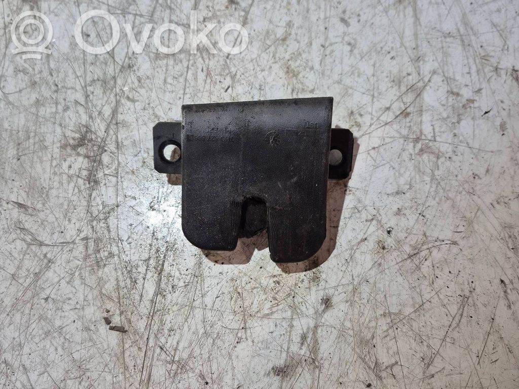 Bagažinės spyna   7H0827506B