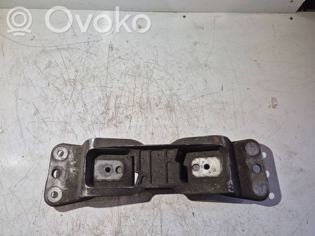 BMW 5 E60 E61 Gearbox mounting bracket 