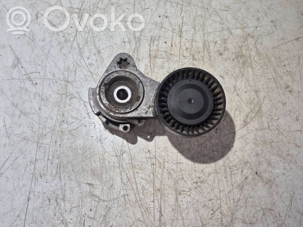 BMW 5 E60 E61 Diržo įtempėjas 