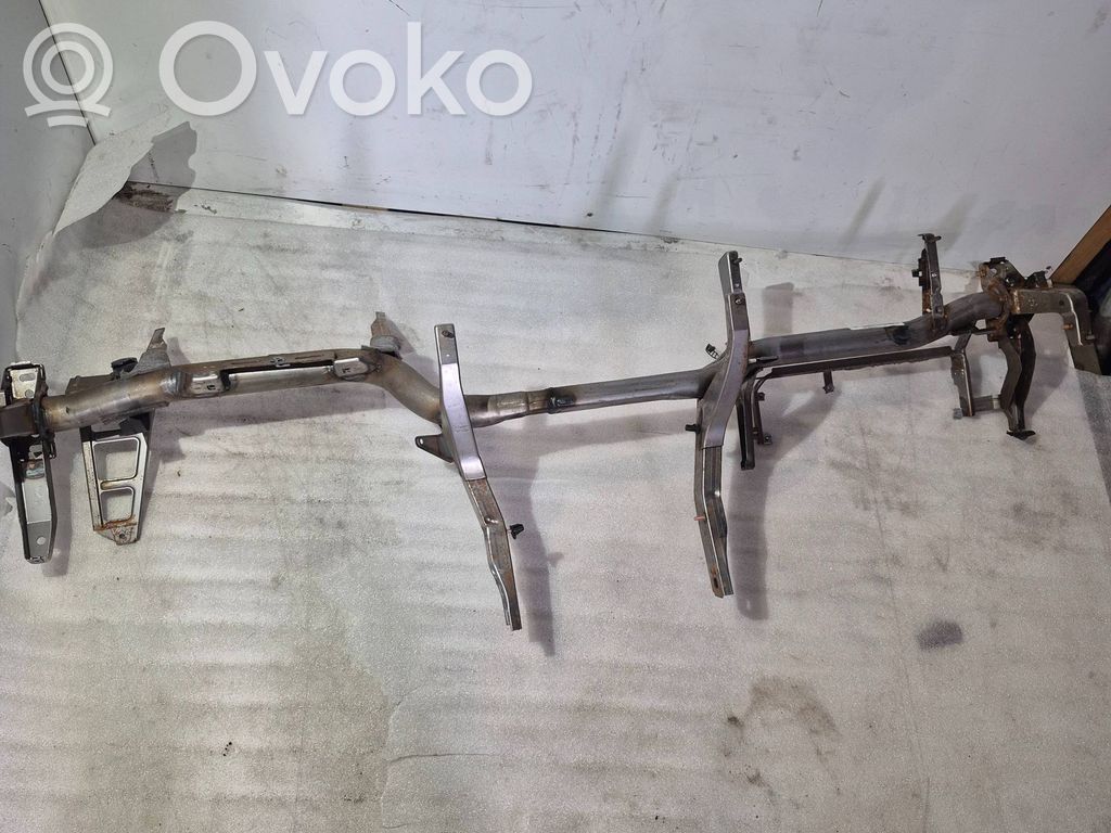 BMW 5 E60 E61 Balkis panelės tvirtinimo 
