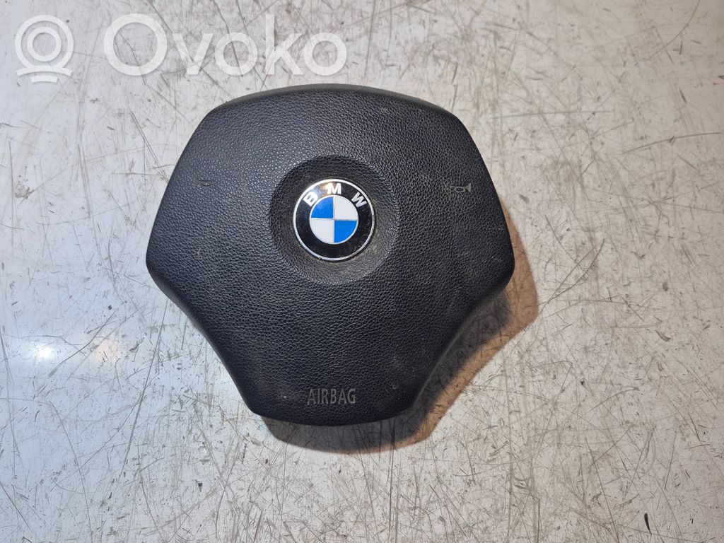 BMW 3 E90 E91 Vairo oro pagalvė 