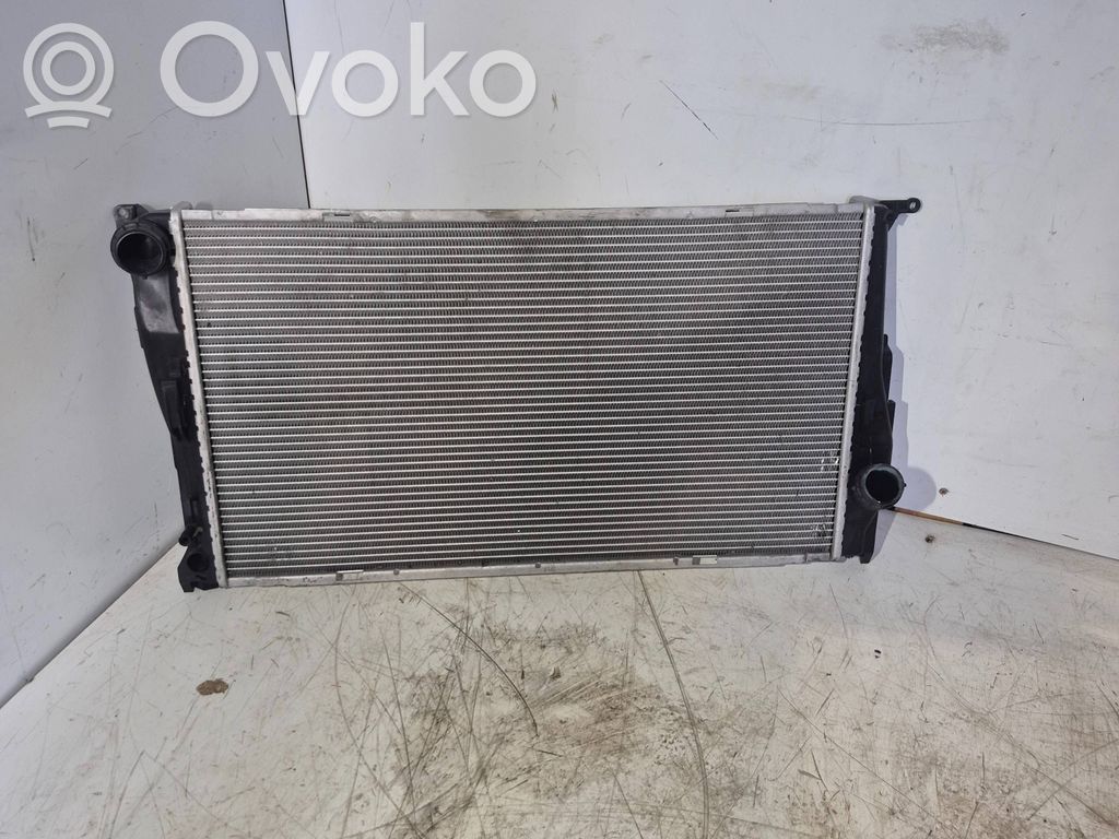 BMW 3 E92 E93 Aušinimo skysčio radiatorius 