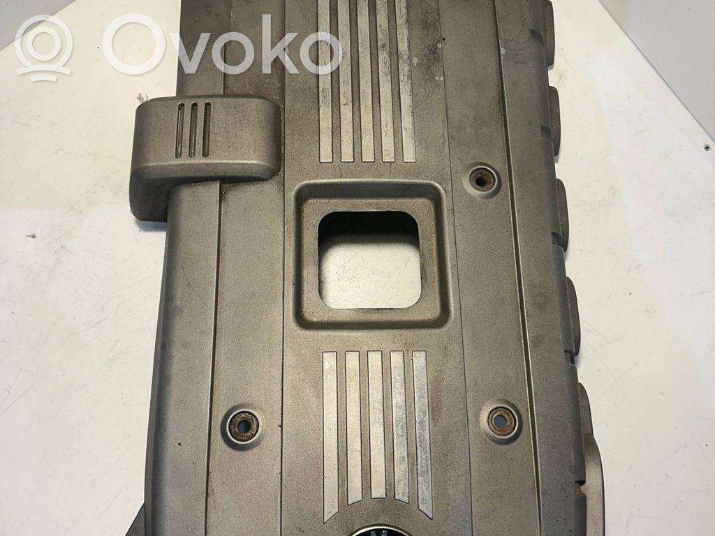 BMW 3 E90 E91 Engine cover (trim) 